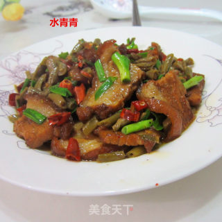 酸豆角炒酥皮肉的做法步骤：9