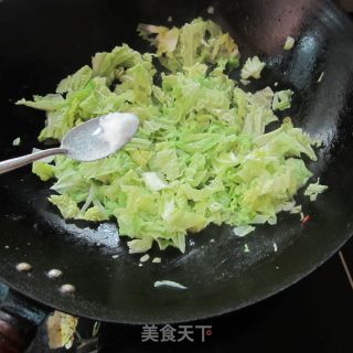 娃娃菜煎蛋的做法步骤：3