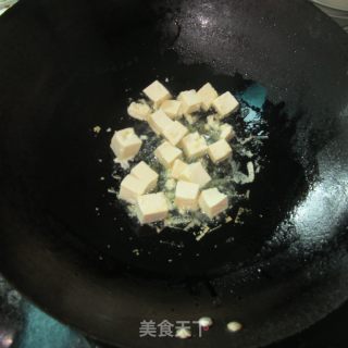 嫩豆腐配南瓜丁的做法步骤：4