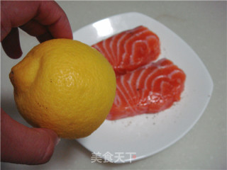 柠香煎三文鱼的做法步骤：5