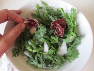 火腿茼蒿水果酸奶沙拉的做法步骤：4