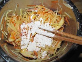 香煎什锦土豆饼的做法步骤：12