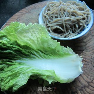 猪油白菜煮粉的做法步骤：1
