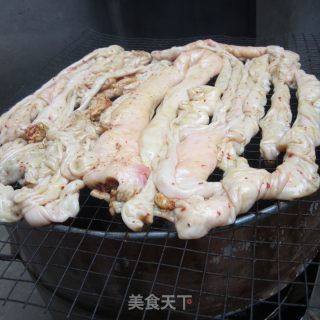 熏烤橙香猪大肠的做法步骤：5