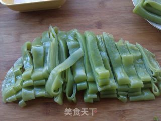 翡翠凉皮的做法步骤：16