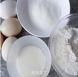 【黄桃戚风卷】----------阳光三月，郊外踏春时携带的甜品的做法步骤：1