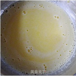 【黄桃戚风卷】----------阳光三月，郊外踏春时携带的甜品的做法步骤：4