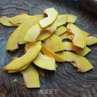 炸南瓜片的做法步骤：3