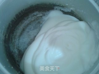 童话世界里的——长颈鹿蛋糕卷的做法步骤：2