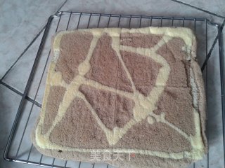 童话世界里的——长颈鹿蛋糕卷的做法步骤：6
