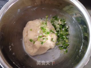 香葱苏打饼干（我记忆中的蔬菜饼干）的做法步骤：2