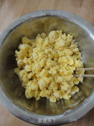 自制无添加【蛋黄小酥饼】的做法步骤：2