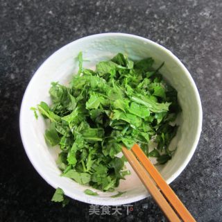 芹菜煎饼的做法步骤：5
