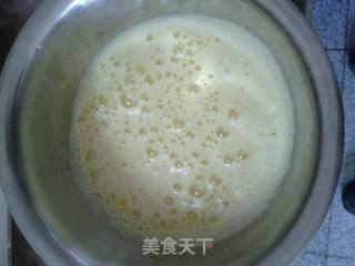 爆浆巧克力凹蛋糕的做法步骤：1