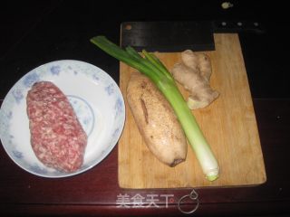 清蒸狮子头的做法步骤：1