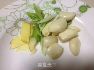酱炖小黄鱼的做法步骤：3