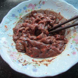 爆炒猪肝的做法步骤：4