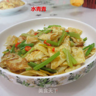 芹菜炒蛋的做法步骤：7