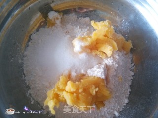 杏仁南瓜派的做法步骤：2