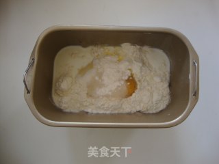 牛奶银丝卷的做法步骤：1