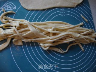 牛奶银丝卷的做法步骤：7