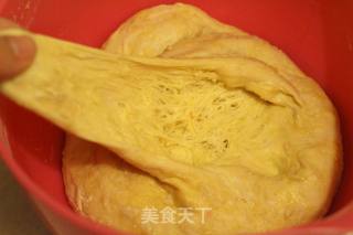 集合了冷藏中种和液种法，打造咸香松软的奶酪海苔软面包的做法步骤：1