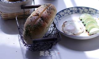 集合了冷藏中种和液种法，打造咸香松软的奶酪海苔软面包的做法步骤：11