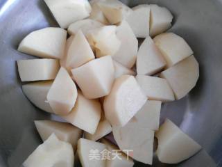 鸡腿炖土豆的做法步骤：2