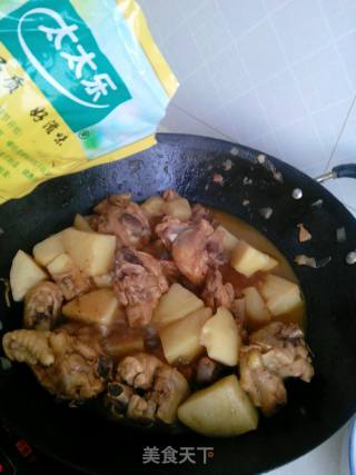 鸡腿炖土豆的做法步骤：9