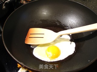 菠萝火腿炒饭的做法步骤：3