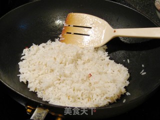 菠萝火腿炒饭的做法步骤：6
