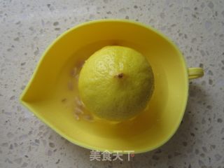 简易苏打水的做法步骤：1