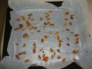 戚风蛋糕卷的做法步骤：1