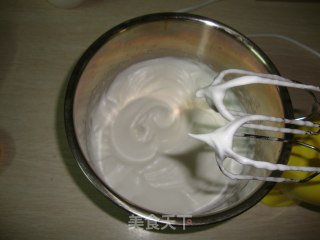 戚风蛋糕卷的做法步骤：3
