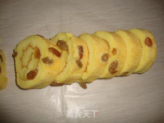 戚风蛋糕卷的做法步骤：12