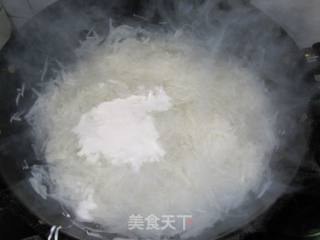 香煎腊味萝卜糕的做法步骤：16