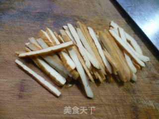 青椒香干炒酸菜的做法步骤：5