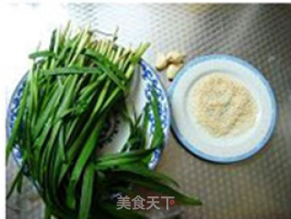 珍选捞汁韭菜的做法步骤：1