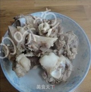 润肺理气【白萝卜大骨汤】的做法步骤：4