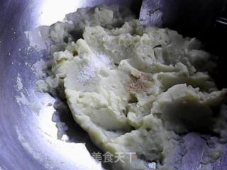 荠菜土豆泥的做法步骤：6