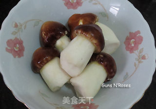 球盖菇圆子汤的做法步骤：2