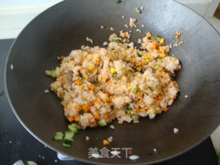 番茄酱炒饭的做法步骤：4