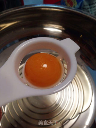 电饭煲制作蛋糕的做法步骤：2