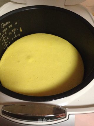 电饭煲制作蛋糕的做法步骤：10