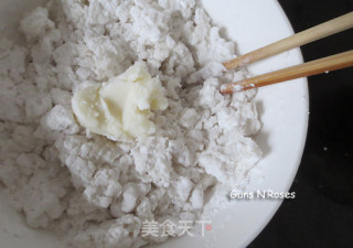 春游小吃：豆沙麻团的做法步骤：3