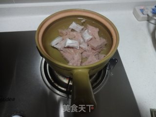 午餐肉蔬菜煲的做法步骤：4