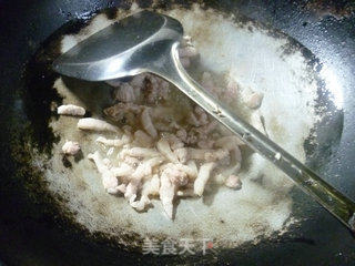 青椒香菇炒五花肉的做法步骤：7