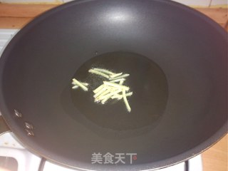 酸萝卜炒鸡胗的做法步骤：5