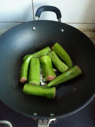 煎酿青椒的做法步骤：5