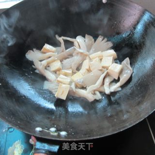 蘑菇煮豆腐的做法步骤：6